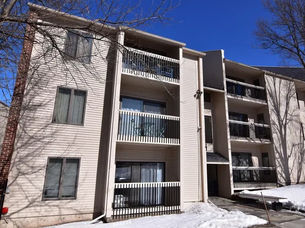 $319,900 | 47 South Williams Street, Unit 111, Burlington, VT 05401