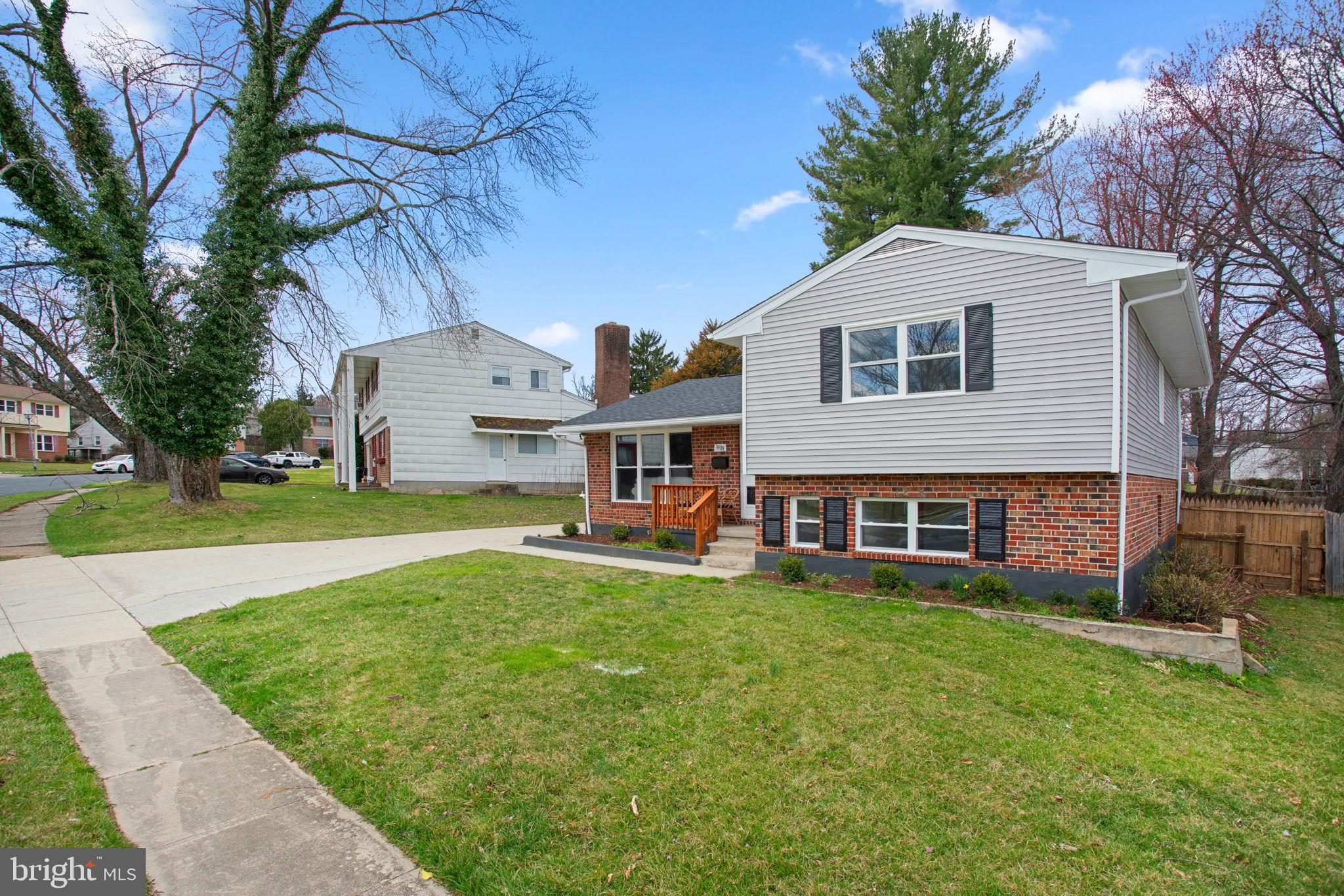 3908 Rayton Road Randallstown, MD 21133 - Photo 3 of 42 a front view of a house with garden