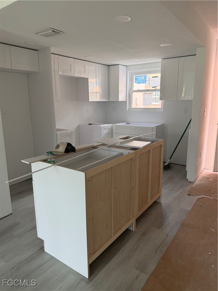 16881 Davis Road, Unit 814 Fort Myers, FL 33908 - Photo 4 of 9