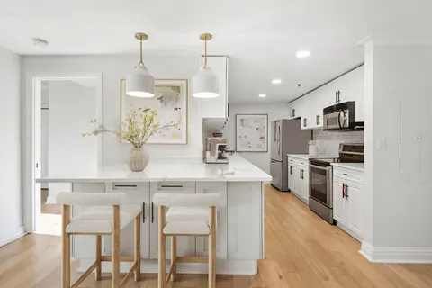 $1,475,000 | 2 Constitution Court, Unit 909, Hoboken, NJ 07030