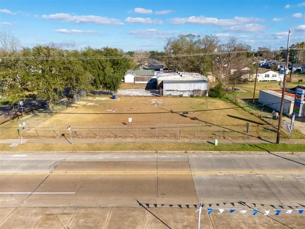 $125,000 | 806 17th Street, Lake Charles, LA 70601