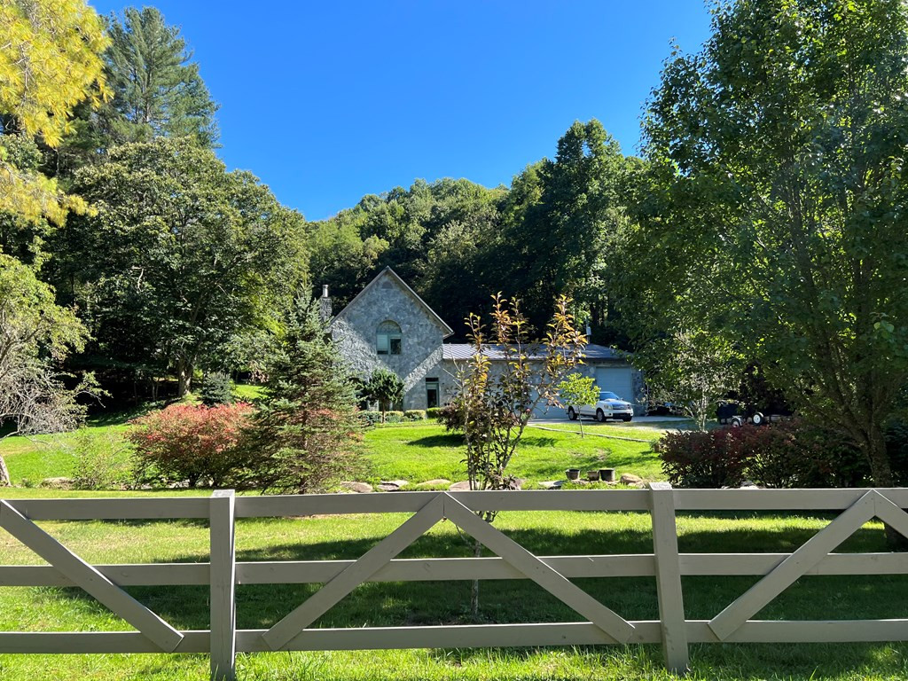 545 Long Branch Road Topton, NC 28781 - Photo 23 of 33