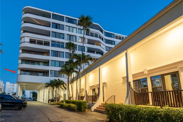 $3,000 | 3589 South Ocean Boulevard, Unit 314, South Palm Beach, FL 33480