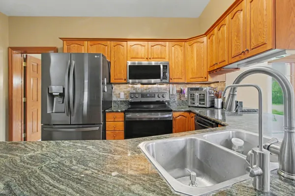 $489,000 | 8060 Fox Tail Court, Ypsilanti, MI 48197