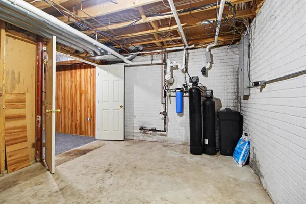 $489,000 | 8060 Fox Tail Court, Ypsilanti, MI 48197