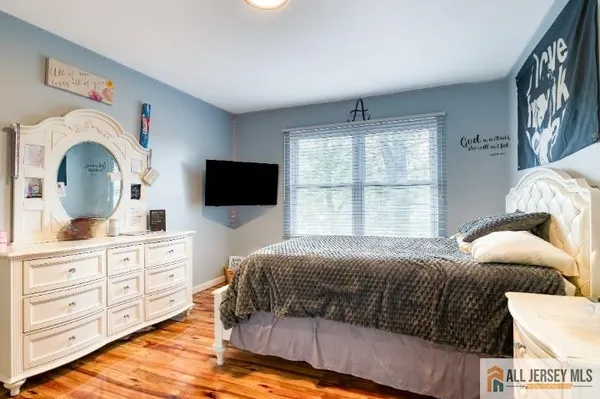 $499,000 | 16 Pendleton Place, Old Bridge, NJ 08857