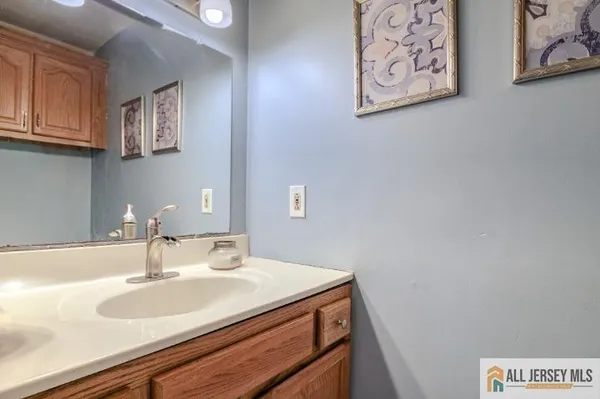 $499,000 | 16 Pendleton Place, Old Bridge, NJ 08857
