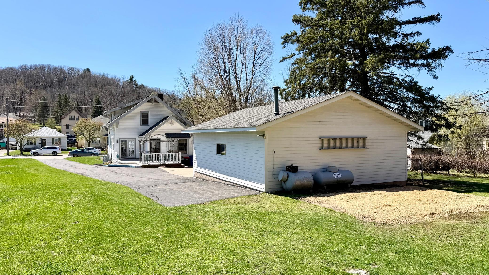 1701 Bush Street Red Wing, MN 55066 - Photo 12 of 41