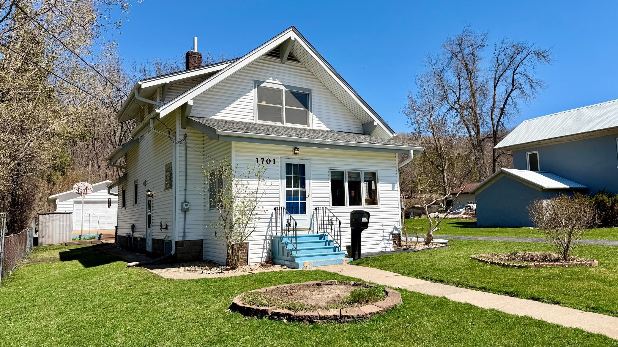 1701 Bush Street Red Wing, MN 55066 - Photo 2 of 41