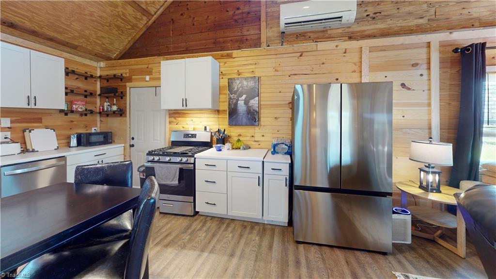 296 North Franklin Road Mount Airy, NC 27030 - Photo 14 of 21