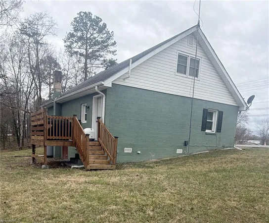 $199,900 | 296 North Franklin Road, Mount Airy, NC 27030