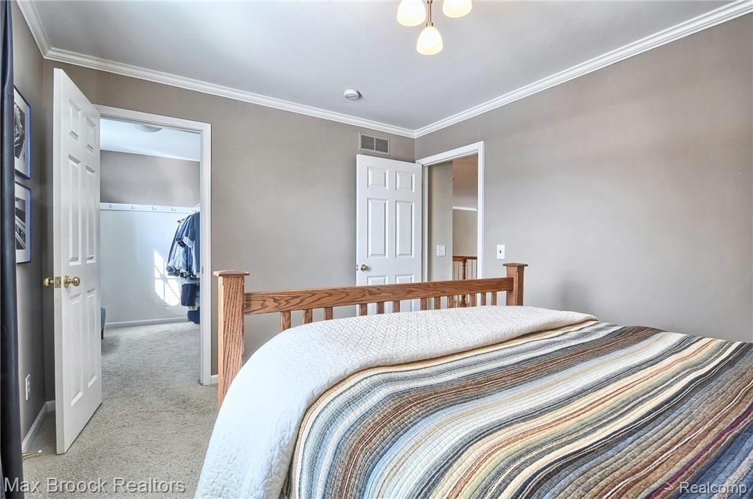314 Belle Meade Road Troy, MI 48098 - Photo 25 of 37 Belle--Bedroom wWIC.jpg
