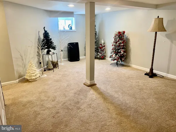 $375,000 | 87 Saybrook Avenue, Hamilton, NJ 08619