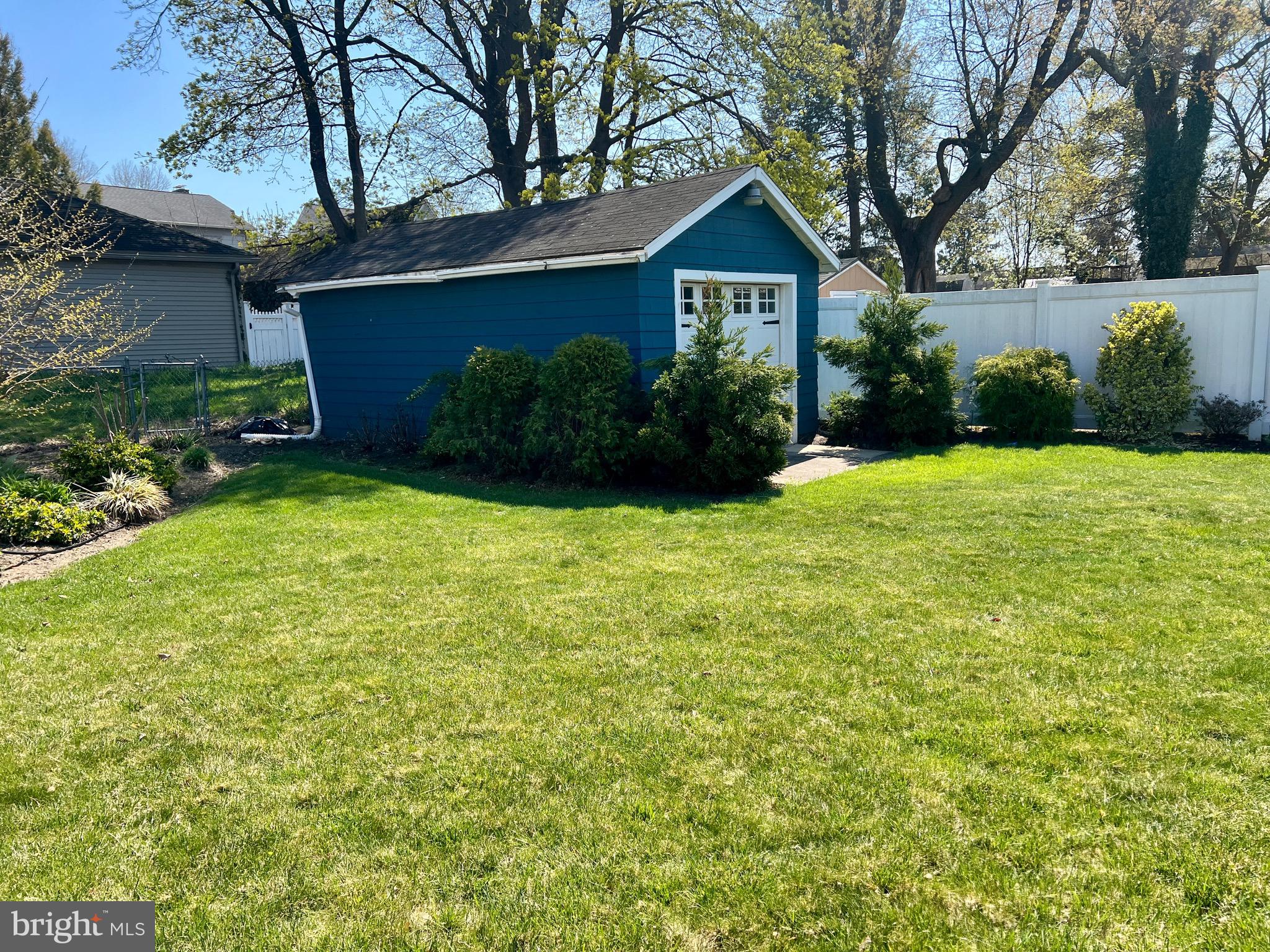 87 Saybrook Avenue Hamilton, NJ 08619 - Photo 33 of 41 a view of a house with a yard
