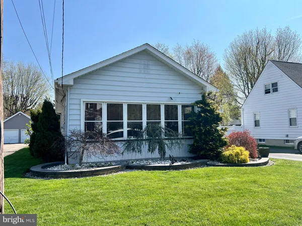 $375,000 | 87 Saybrook Avenue, Hamilton, NJ 08619