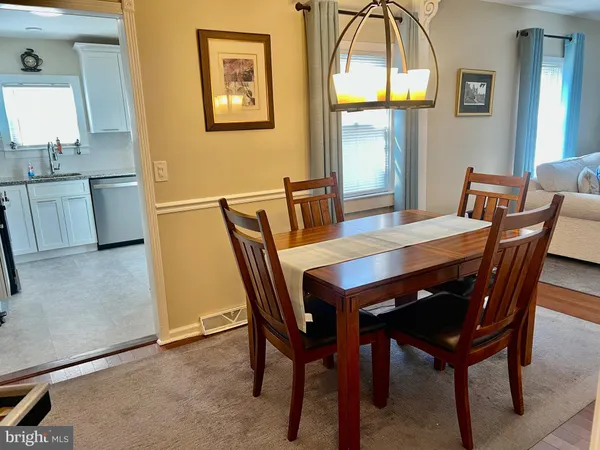 $375,000 | 87 Saybrook Avenue, Hamilton, NJ 08619