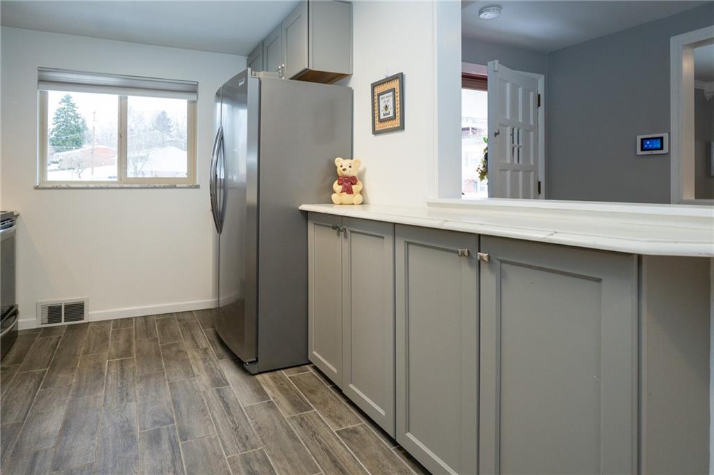 107 Crosswick Road Coraopolis, PA 15108 - Photo 18 of 43 Gallery Image 18