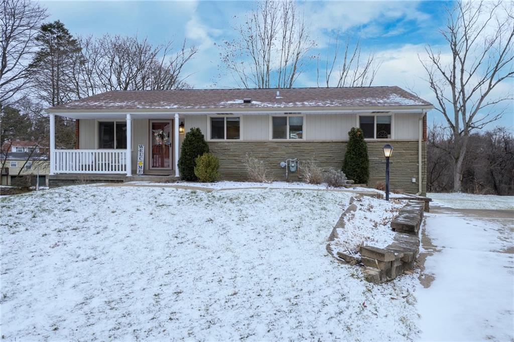 107 Crosswick Road Coraopolis, PA 15108 - Photo 2 of 43 Gallery Image 2