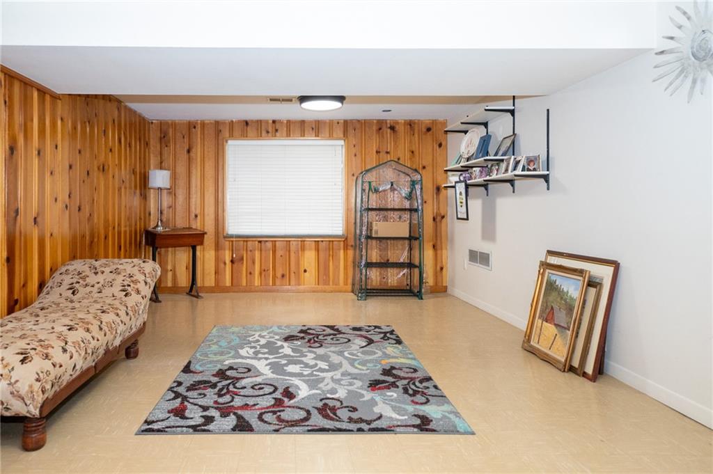 107 Crosswick Road Coraopolis, PA 15108 - Photo 29 of 43 Gallery Image 29