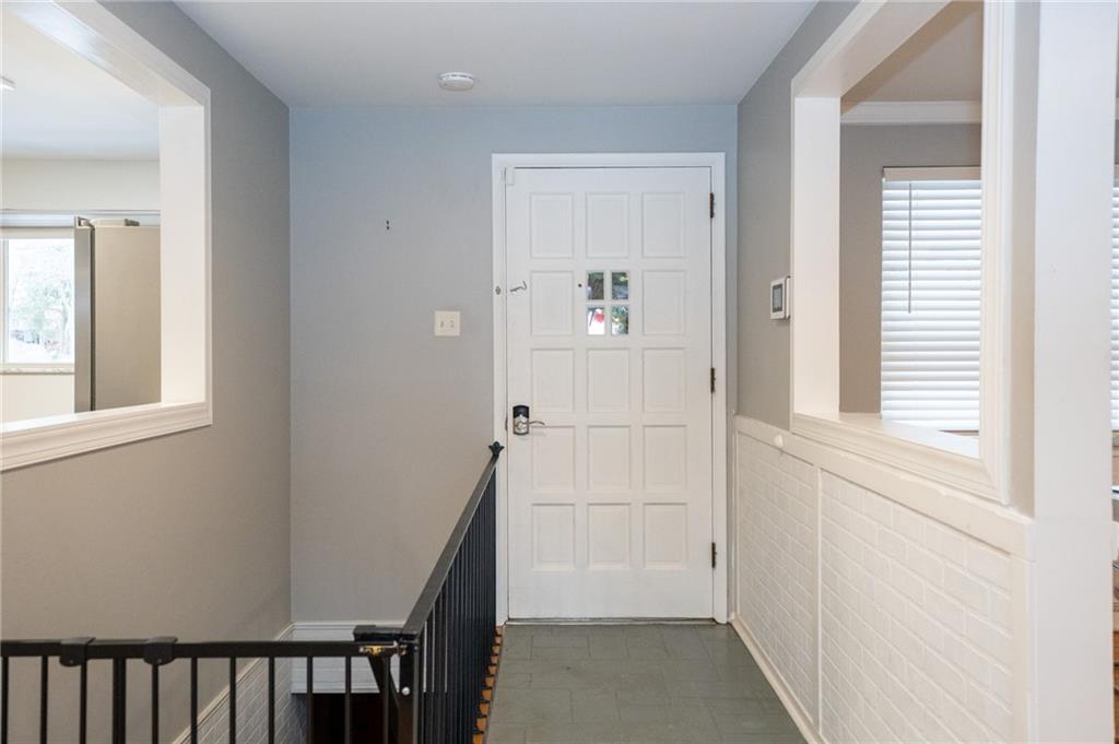107 Crosswick Road Coraopolis, PA 15108 - Photo 6 of 43 Gallery Image 6