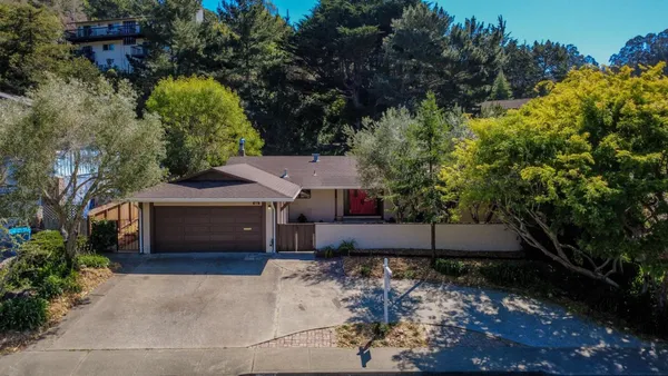 $1,400,000 | 800 Oddstad Boulevard, Pacifica, CA 94044