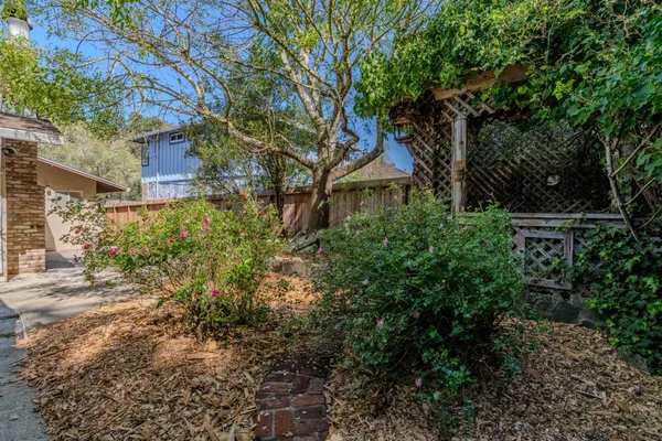 $1,400,000 | 800 Oddstad Boulevard, Pacifica, CA 94044