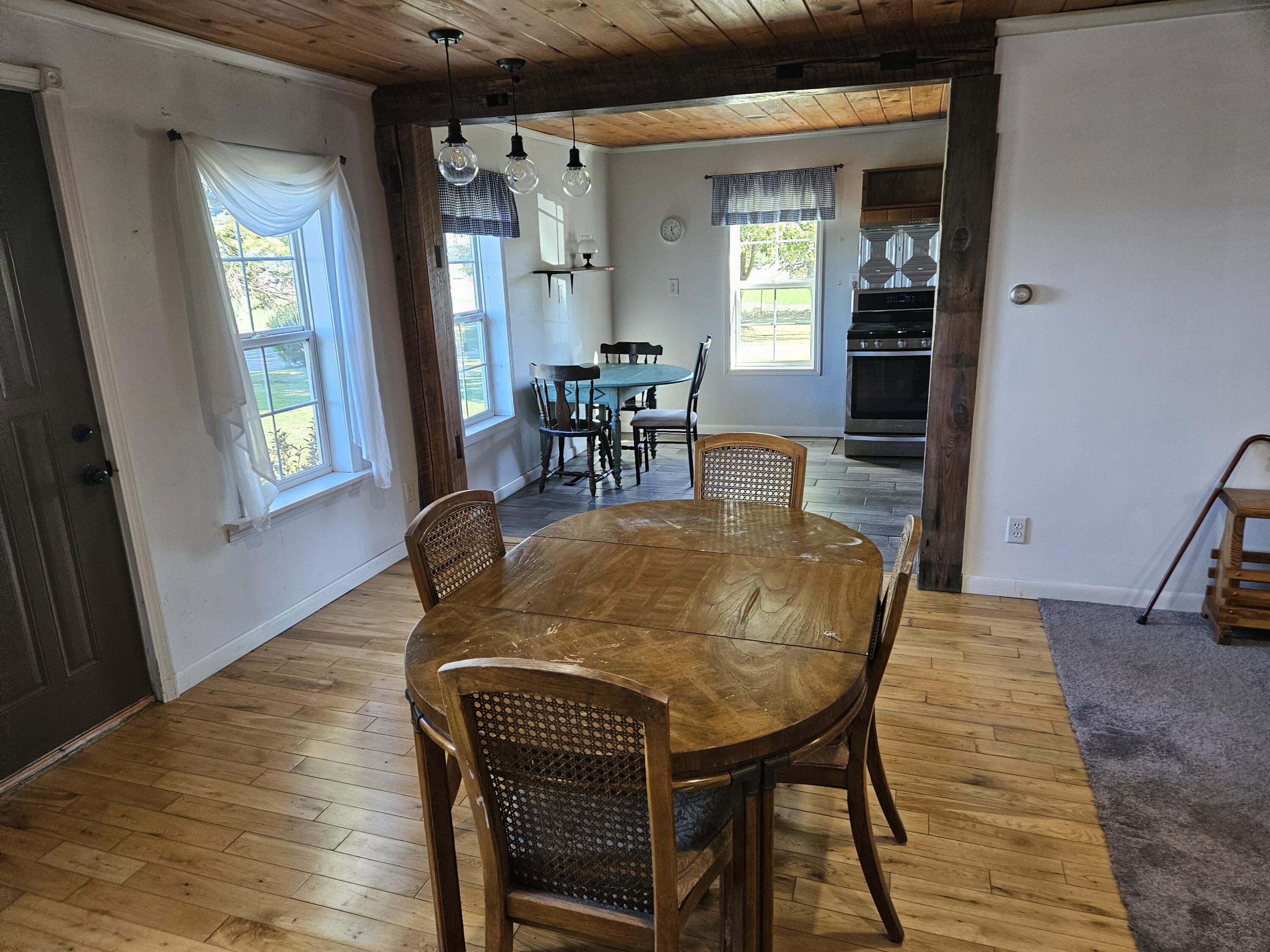 10900 South Meridian Road Hudson, MI 49247 - Photo 12 of 28 dining/family