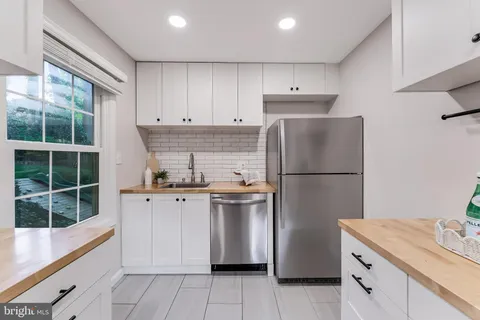 $650,000 | 3315 Ferndale Street, Kensington, MD 20895