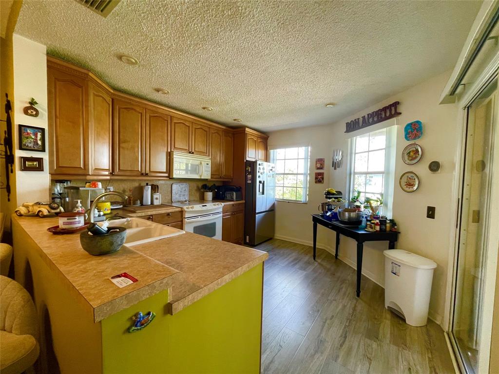 6711 Via Regina Boca Raton, FL 33433 - Photo 12 of 27