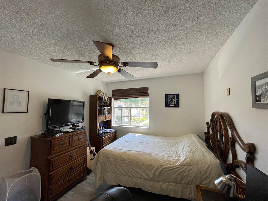 6711 Via Regina Boca Raton, FL 33433 - Photo 19 of 27