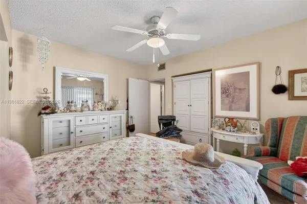 $1,800,000 | 9401 Southwest 97th Avenue, Miami, FL 33176
