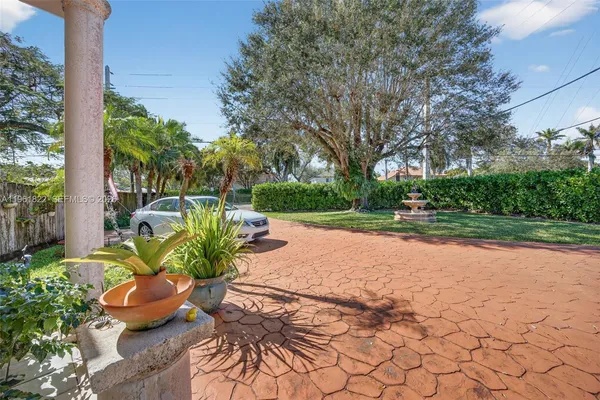 $1,800,000 | 9401 Southwest 97th Avenue, Miami, FL 33176