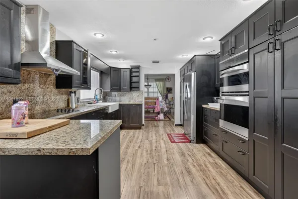 $1,800,000 | 9401 Southwest 97th Avenue, Miami, FL 33176