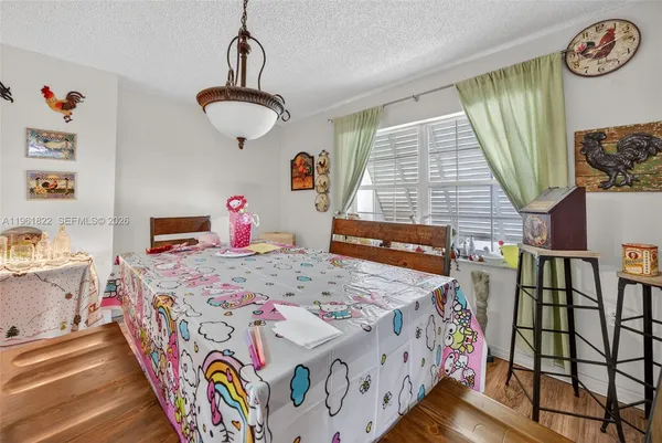 $1,800,000 | 9401 Southwest 97th Avenue, Miami, FL 33176