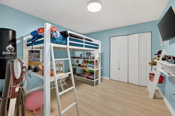 $1,800,000 | 9401 Southwest 97th Avenue, Miami, FL 33176