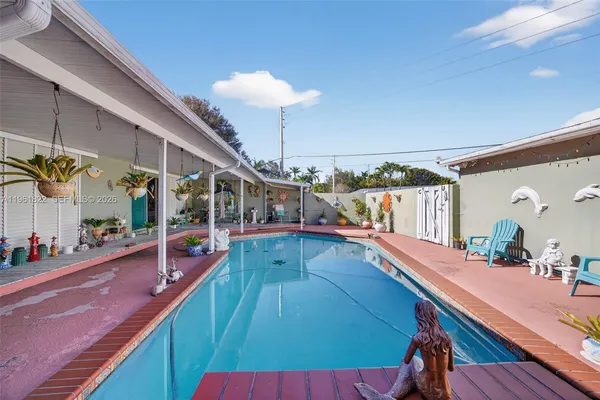 $1,800,000 | 9401 Southwest 97th Avenue, Miami, FL 33176