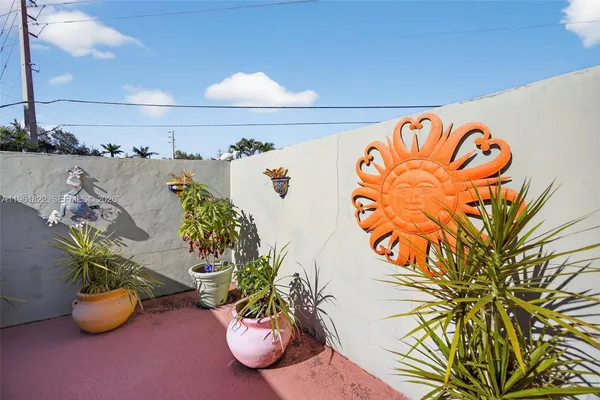 $1,800,000 | 9401 Southwest 97th Avenue, Miami, FL 33176