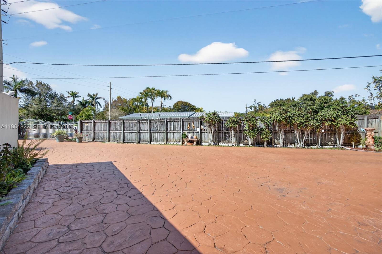 9401 Southwest 97th Avenue Miami, FL 33176 - Photo 6 of 77