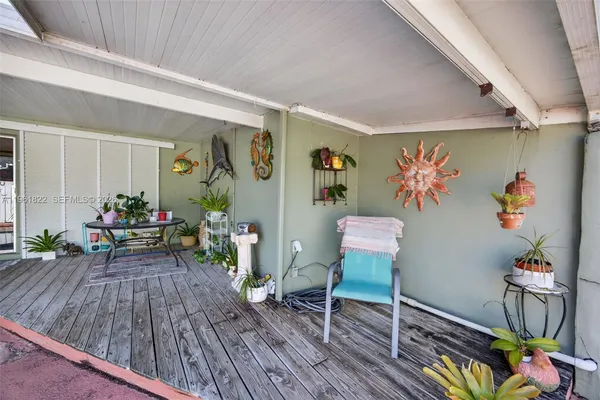 $1,800,000 | 9401 Southwest 97th Avenue, Miami, FL 33176