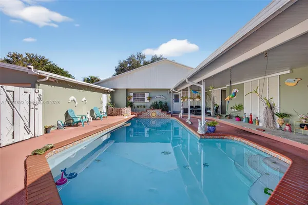 $1,800,000 | 9401 Southwest 97th Avenue, Miami, FL 33176