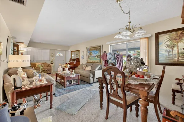 $1,800,000 | 9401 Southwest 97th Avenue, Miami, FL 33176