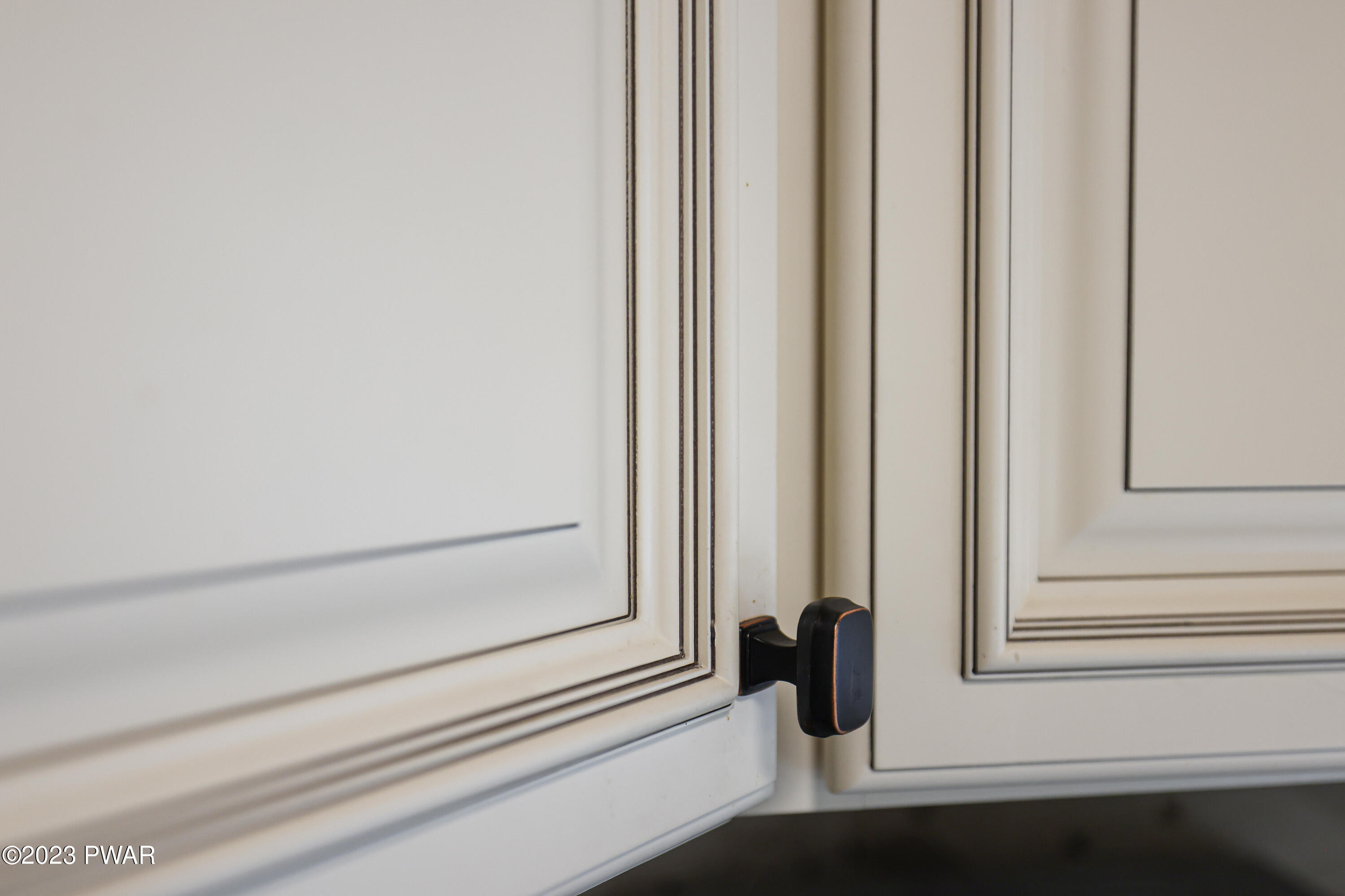 124 Maple Leaf Road Lackawaxen, PA 18435 - Photo 13 of 50 cabinetry