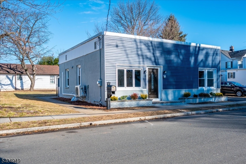 34 Tillman Street Raritan, NJ 08869 - Photo 3 of 31 a view of a house with a street