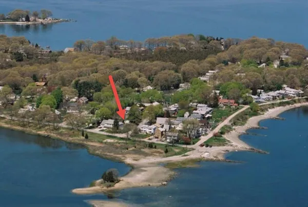 $2,500 | 14 Winsor Avenue, North Kingstown, RI 02852