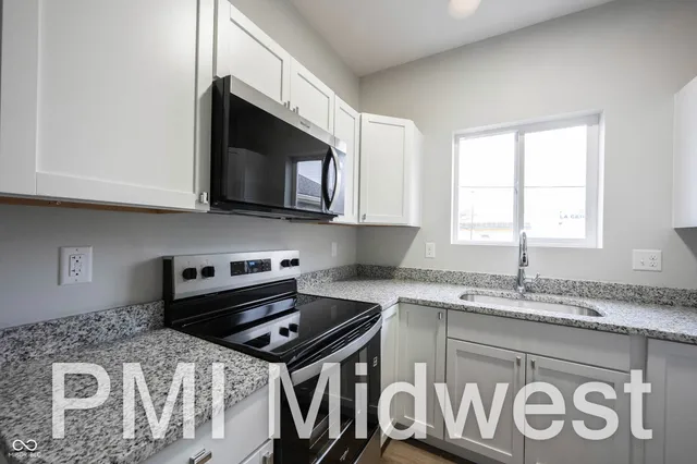 $1,500 | 2814 East Michigan Street, Indianapolis, IN 46201