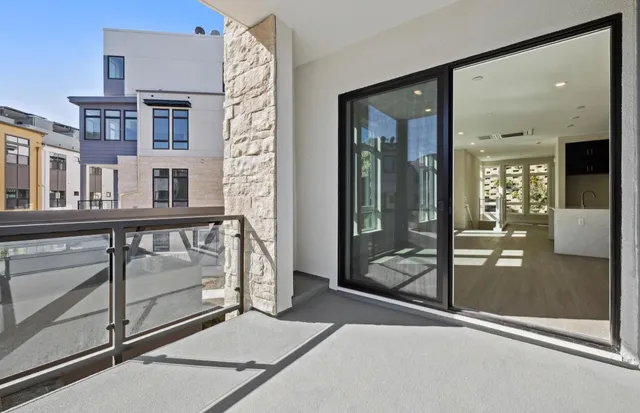 $1,763,079 | 2425 Willow Way, San Mateo, CA 94403