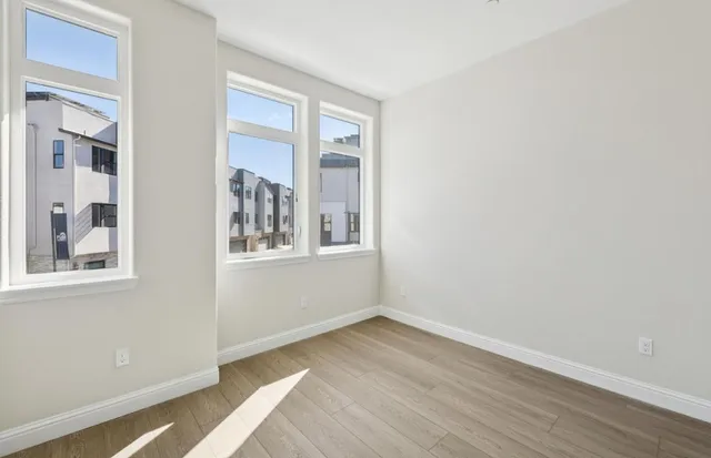 $1,763,079 | 2425 Willow Way, San Mateo, CA 94403