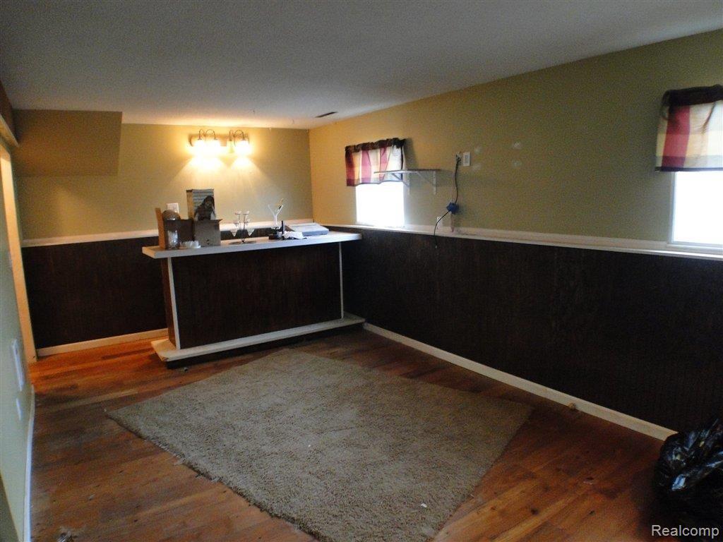 5517 Reid Road Swartz Creek, MI 48473 - Photo 7 of 7 Family room b.JPG