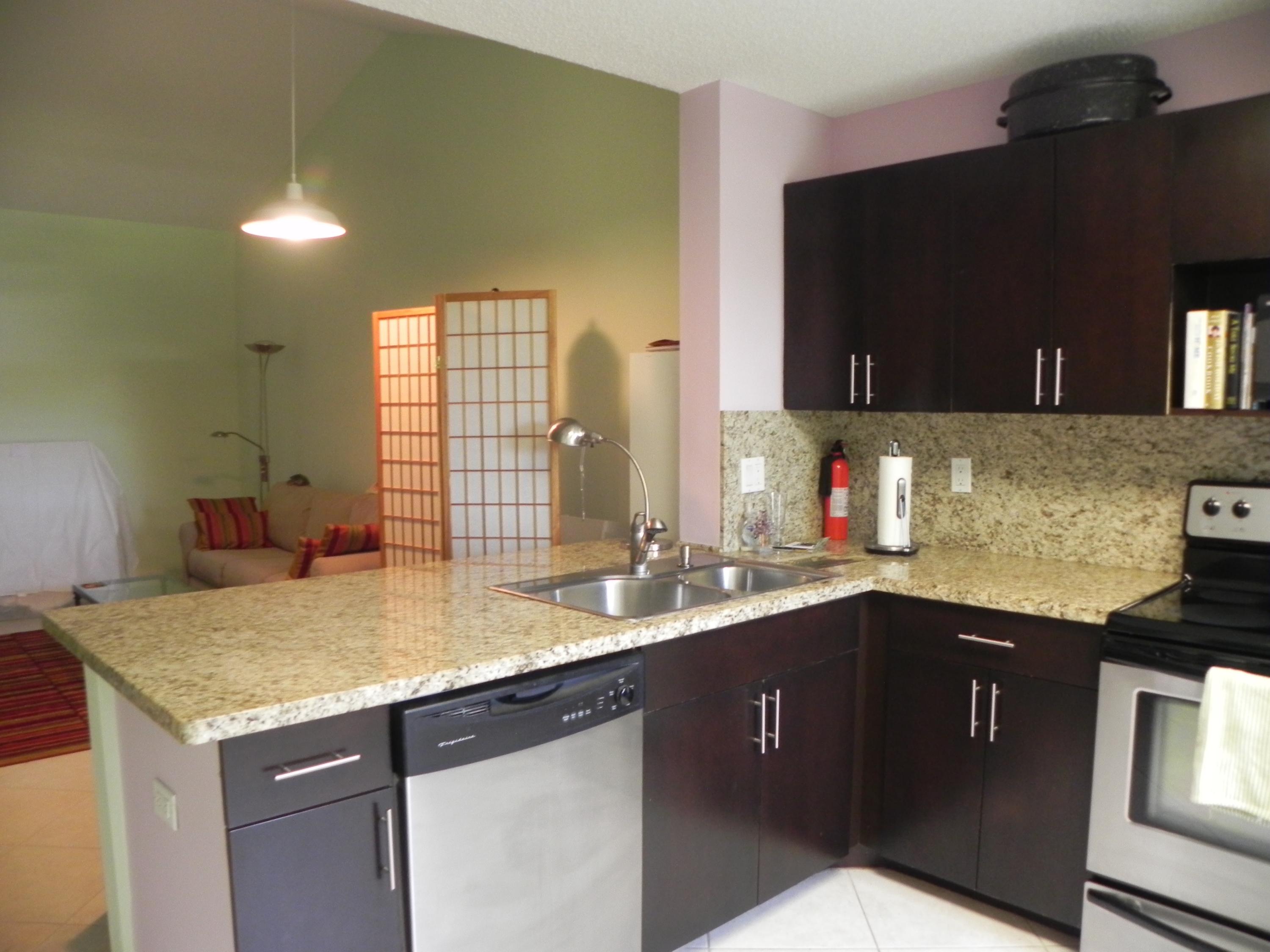 6536 Via Regina, Unit 6536 Boca Raton, FL 33433 - Photo 3 of 21 DSCN8092