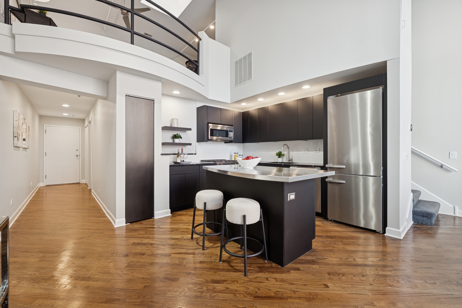 616 West Fulton Street, Unit 703 Chicago, IL 60661 - Photo 13 of 33